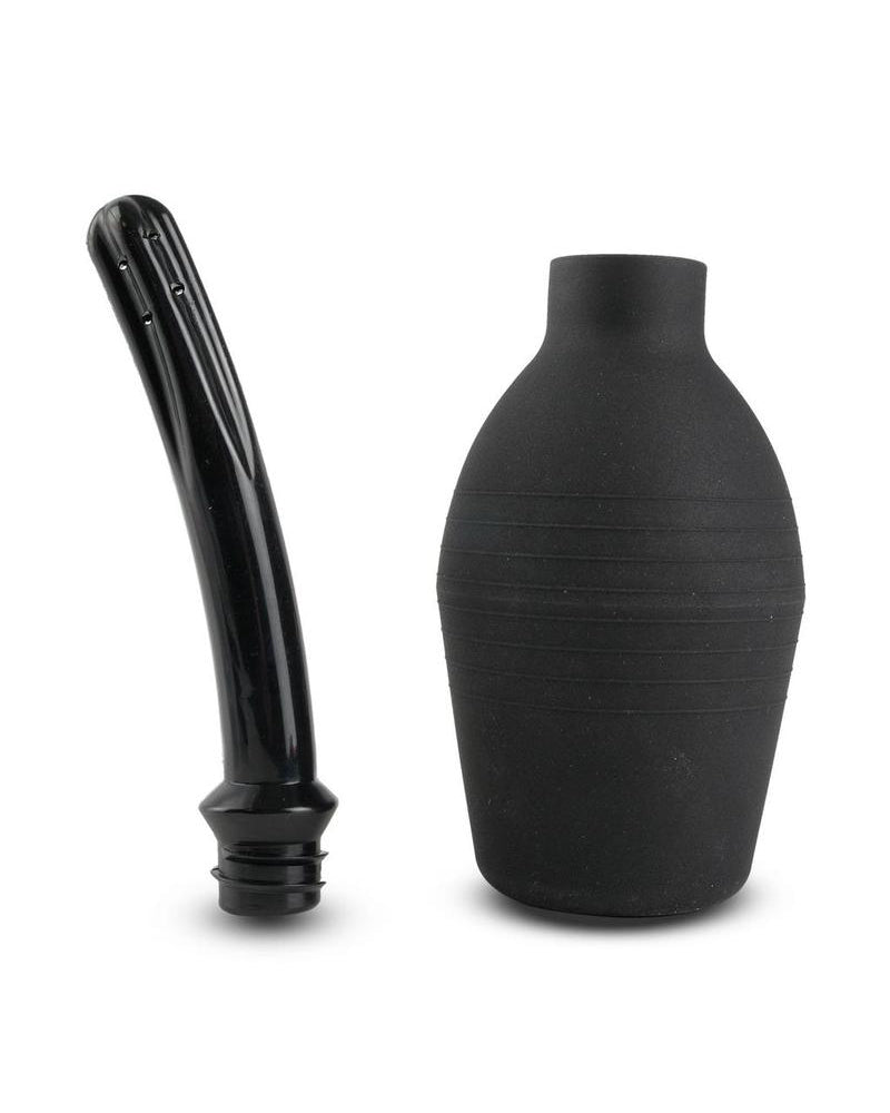 Ducha curva con enema de fantasía fetichista