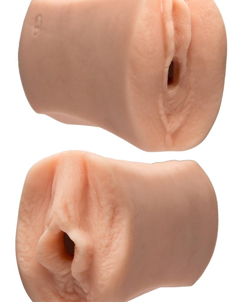 Estrellas porno All Star: Jessie Andrews y Julia Ann acarician su coño con doble penetración