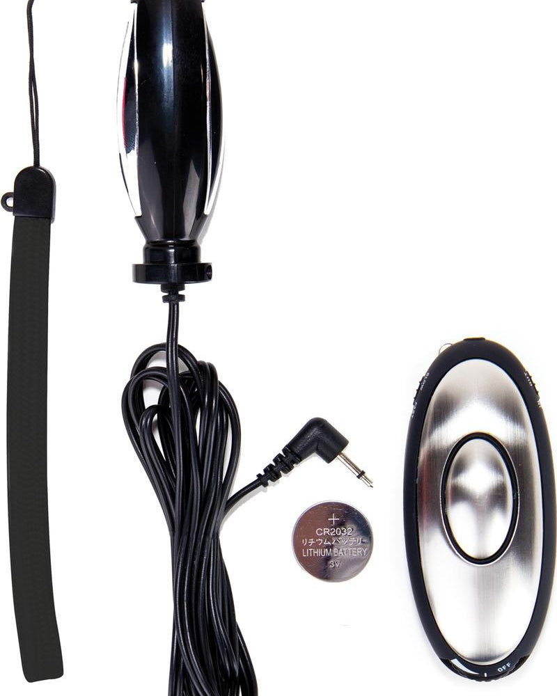 ¡Ay! El enchufe eléctrico con unidad de control negro y plateado