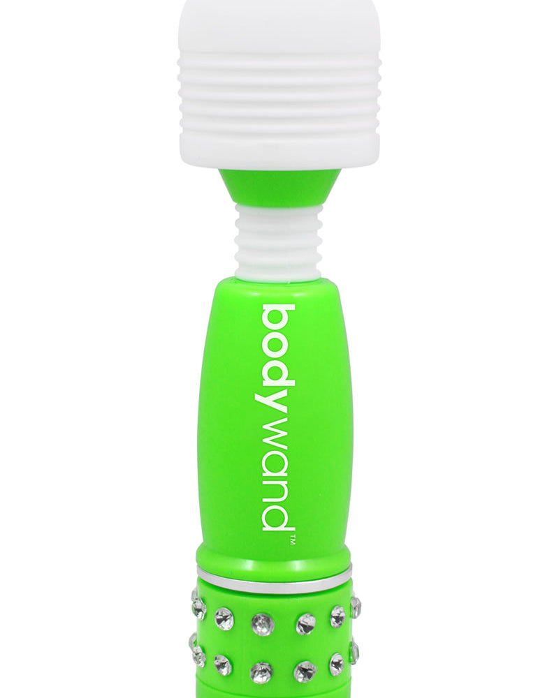 Mini masajeador Bodywand Neon Edition de 4 pulgadas, color verde