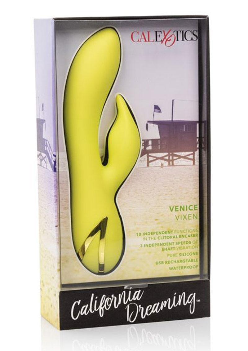 Vibrador multifunción recargable por USB de silicona Venice Vixen de California Dreaming, resistente al agua, color amarillo