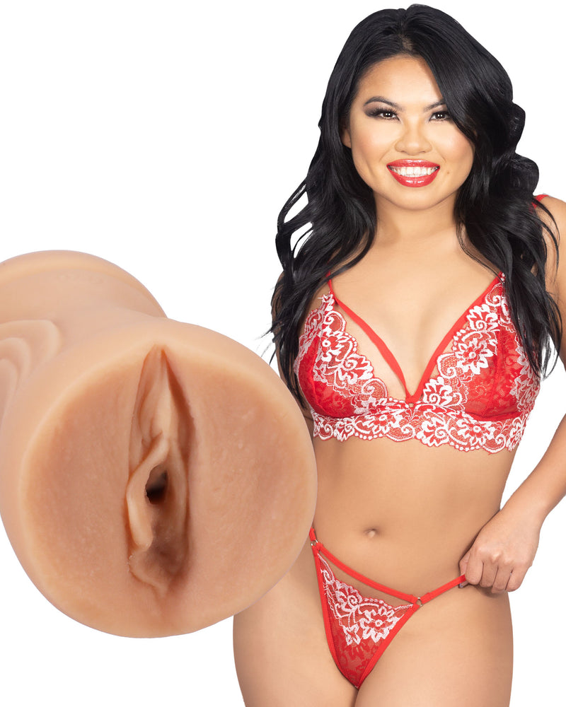 "Signature Strokers - Cindy Starfall Pocket Pussy - Vanilla DJ5510-38-BX"