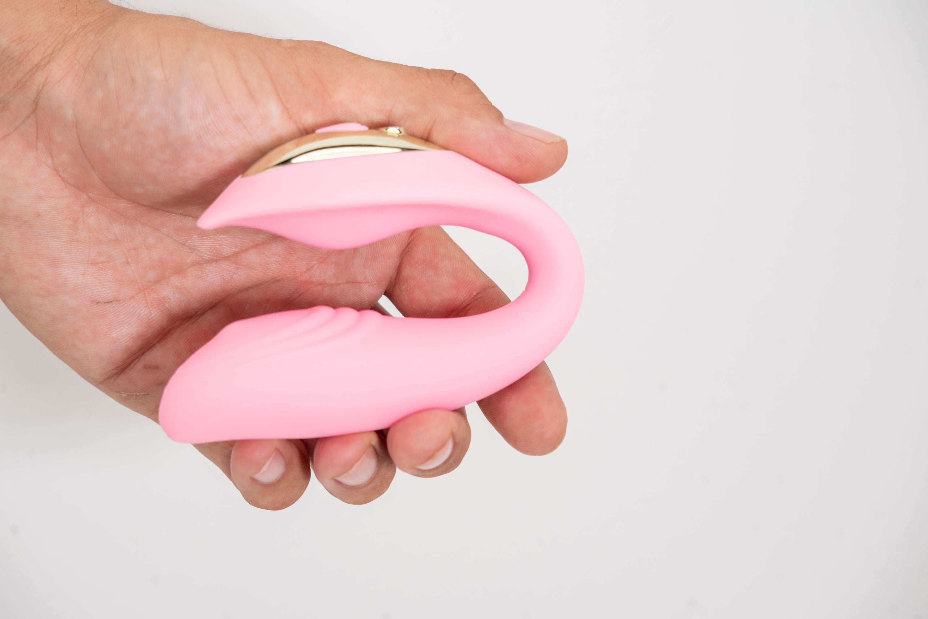 "Harmonie Rechargeable Remote Silicone Bendable Vibrator - Pink MTLM1841-P1"