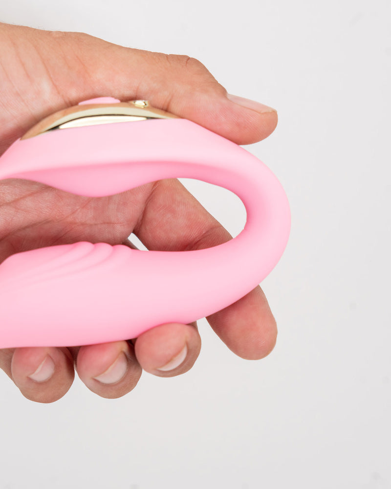 "Harmonie Rechargeable Remote Silicone Bendable Vibrator - Pink MTLM1841-P1"